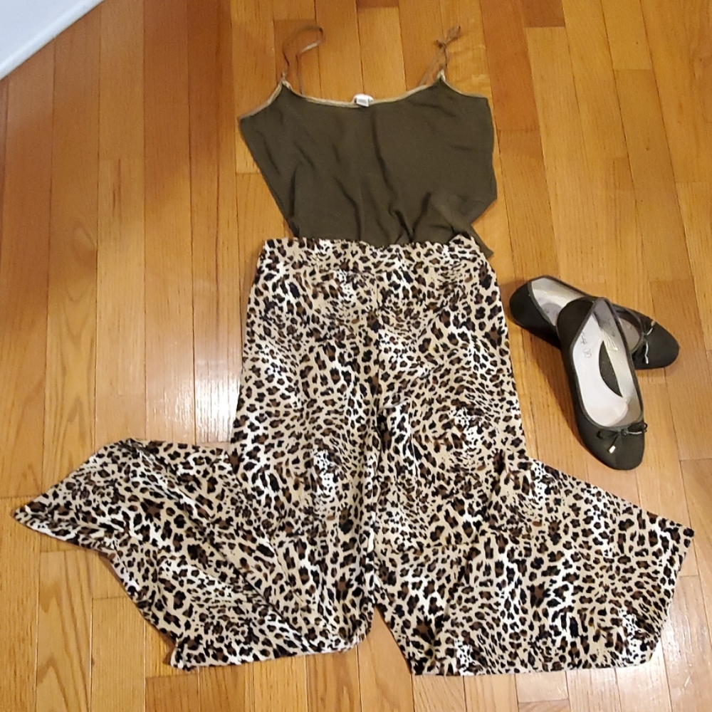 Jupree Cheetah Print Palazzo Pants